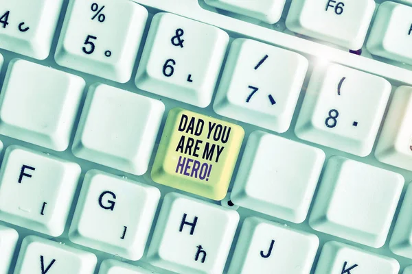 Conceptueel handschrift dat papa laat zien dat je mijn held bent. Zakelijke foto tekst bewondering voor je vader liefde gevoelens compliment. — Stockfoto
