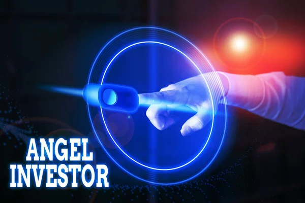 Scrittura concettuale a mano che mostra Angel Investor. Foto d'affari che mostrano alto patrimonio netto individuo che fornisce sostegno finanziario . — Foto Stock