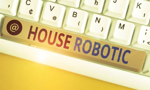 手書きテキスト執筆｜House Robotic.家庭の家事を行うプログラム可能なパワーマシンを意味する概念. — ストック写真