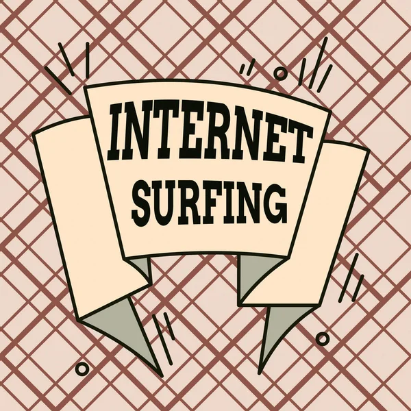 Schreibnotiz, die das Surfen im Internet zeigt. Business-Foto präsentiert Surfen im Internet Navigation im World Wide Web asymmetrische ungleichmäßig geformte Muster Objekt mehrfarbiges Design. — Stockfoto