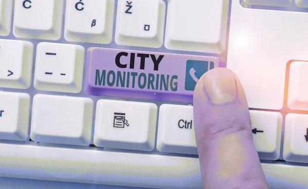 Escrita conceitual mostrando monitoramento da cidade. Foto de negócios mostrando indicador de nível de análise projeto piloto em sistemas alimentares urbanos . — Fotografia de Stock