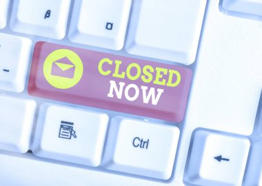 Kelime yazma metni kapandı. Ticareti kısa bir süreliğine durduran bir iş konsepti..