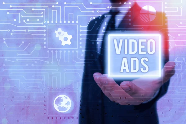 Koncepcionális kézírás videóhirdetésekkel. Üzleti fotó szöveg A közönség bevonása videótartalom-reklám formájában. — Stock Fotó