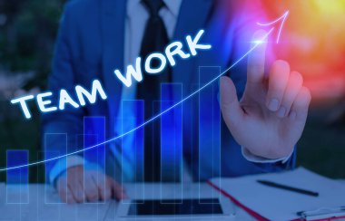 Kavramsal el takım çalışmaları gösteren yazma. Kombine eylem bir grup çalışma grubu işbirliği işbirliği vitrine iş fotoğraf.