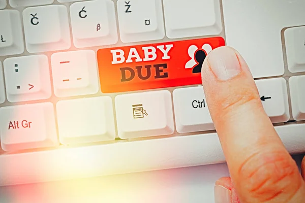 Schreiben Notiz zeigt Baby fällig. Business-Foto, das zeigt, wie man unter Verlobung geboren wird, sobald man mit der Fertigstellung rechnet. — Stockfoto