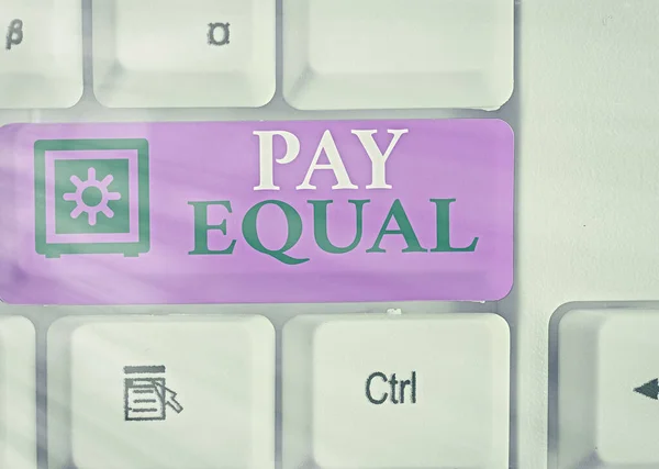 Conceptuele handschrift tonen Pay Equal. Bedrijfsfoto 's met vermelding van het beginsel van non-discriminatie ter compensatie van werk. — Stockfoto