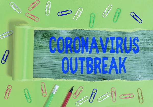 Piszę notatkę pokazującą epidemię Coronavirus. Zdjęcie biznesowe pokazujące chorobę zakaźną spowodowaną nowo odkrytym COVID19. — Zdjęcie stockowe