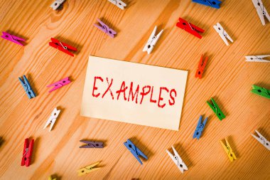 El yazısı metinleri örnekleri. Renkli çamaşır iğnesi kağıtları boş hatırlatıcı ahşap zemin arkaplan ofisi gibi Rehber Açıklamasını izlemek için fotoğraf örneği anlamına gelen kavram.