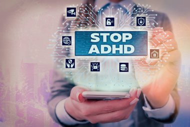 Stop Adhd 'i gösteren kavramsal el yazısı. İş fotoğrafı metni Hiperaktif çocukların zihinsel sağlık bozukluklarına son verdi.