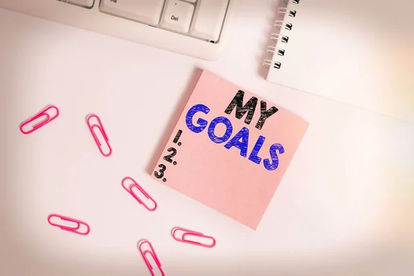 Writing note showing My Goals. Business photo showcasing a future or desired result that a demonstrating commits to achieve Empty note paper on the white background by the pc keyboard. — Stock Photo, Image