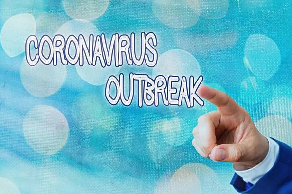 Написання ноти про Coronavirus Outbreak. Ділове фото показує інфекційні хвороби, викликані нещодавно виявленим COVID19.. — стокове фото