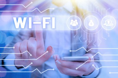 Wi-Fi yazan el yazısı. Kablosuz yerel ağlar için kullanılan radyo teknolojileri kavramı.