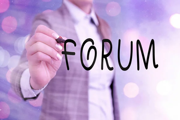 Word scrittura del testo Forum. Concetto di business per il luogo o la sezione di un sito web utilizzato per la discussione pubblica . — Foto Stock