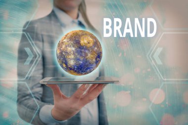 Kelime yazarı Brand. NASA tarafından desteklenen bu görüntünün elementleri adı altında bir şirket tarafından üretilen ürün tipi konsepti.