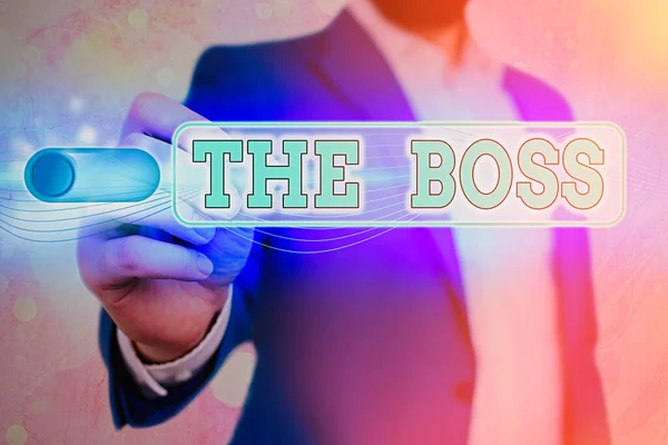 Texte écrit The Boss. Concept opérationnel pour démontrer qui exerce le contrôle ou l'autorité dans l'organisation. — Photo