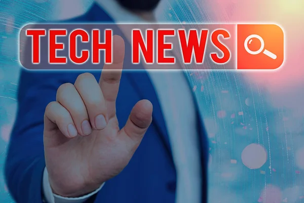 Znak tekstowy z Tech News. Zdjęcie koncepcyjne nowo otrzymane lub godne uwagi informacje o technologii. — Zdjęcie stockowe