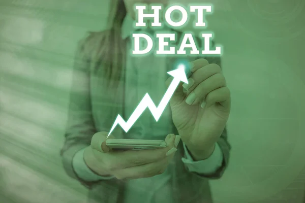 Konceptuell handstil som visar Hot Deal. Affärsfoto visar upp ett avtal genom vilket en av paties erbjuds och accepterar. — Stockfoto
