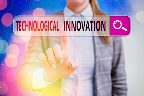 Rukopis psaní textu Technologické inovace. Koncept znamená nový vynález z technických znalostí výrobku. — Stock fotografie