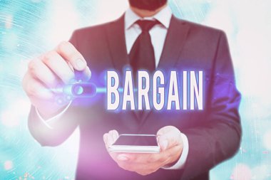 Word metin yazma pazarlık. İş kavramı anlaşma şartlarını ve koşullarını hareket için sormak için indirim.