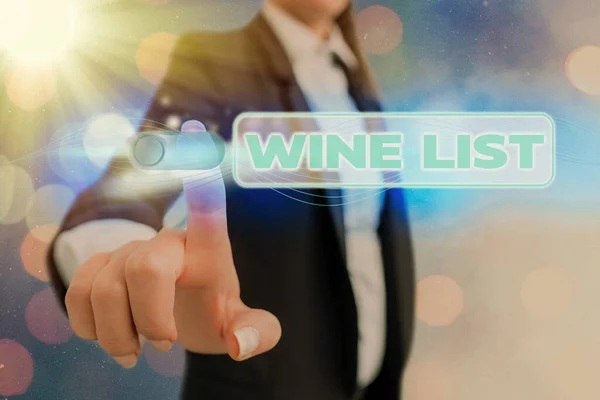 Escritura a mano conceptual que muestra la Lista de vinos. Foto de negocios mostrando menú de selecciones de vino para la compra típicamente en un restaurante . — Foto de Stock