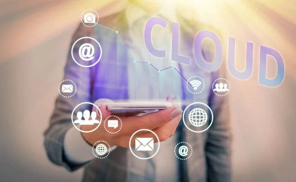 Signo de texto que muestra Cloud. Foto conceptual cualquier cosa que implique la prestación de servicios alojados a través de Internet . — Foto de Stock