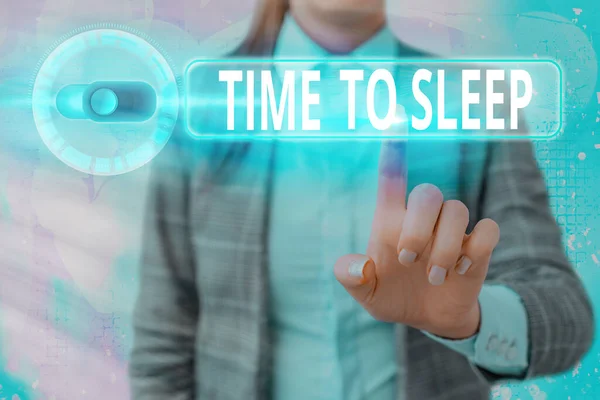 Λέξη που γράφει "Ώρα για ύπνο". Επιχειρηματική έννοια για μια φυσική περίοδο ύπνου ή για να είναι σε κατάσταση αδράνειας. — Φωτογραφία Αρχείου