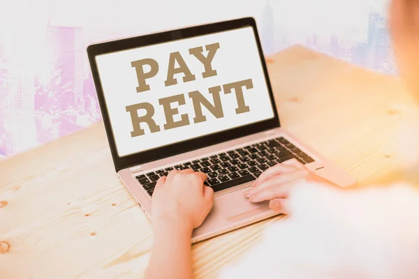 Texto de escritura de palabras Pay Rent. Concepto de negocio para Pagar dinero a cambio del uso de la propiedad de otra persona . —  Fotos de Stock