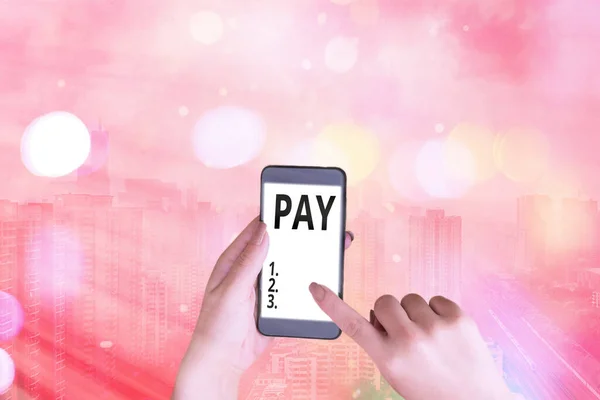 Znak tekstowy pokazujący Pay. Koncepcyjne zdjęcie, aby dać pieniądze komuś za coś, co chcesz kupić lub za usługi. — Zdjęcie stockowe