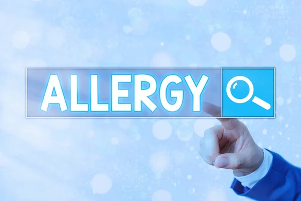 Menulis catatan yang menunjukkan Allergy. Foto bisnis memperlihatkan hipersensitif sistem kekebalan terhadap zat tertentu . — Stok Foto