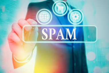 Spam gösterilen Not yazma. İnternetten gönderilen uygunsuz iletileri reklam Intrusive vitrine iş fotoğraf.