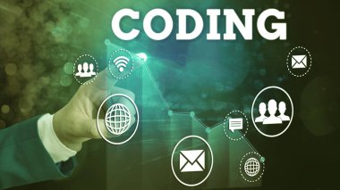 Kodlama gösterilen Not yazma. Sınıflandırma tanımlama için bir şey için atama kodu vitrine iş fotoğraf.