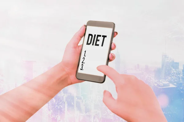 Word tekst intoetsen dieet. Businessconcept voor gezonde levensstijl verminderen voedselinname vegetarische No aan cholesterol. — Stockfoto