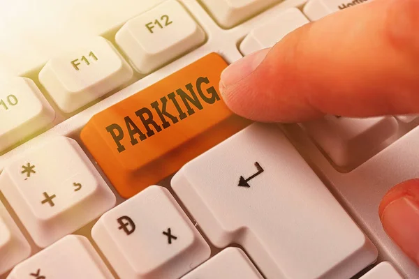 Slovo psaní textu parkování. Obchodní koncept pro opuštění vozidla na určitém místě po určitou dobu. — Stock fotografie