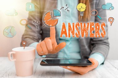 Yanıtları gösteren mesaj işareti. Kavramsal fotoğraf açıklamalara veya durum seçimlerine tepki verir.