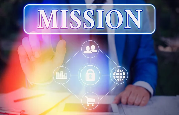 Textzeichen mit Mission. Konzeptfoto Unternehmensziel Wichtiger Auftrag Geschäftszweck und Fokus. — Stockfoto