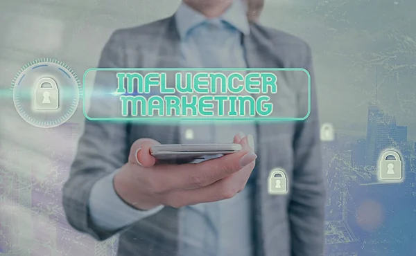 Signo de texto que muestra Influencer Marketing. Foto conceptual Endorser que influye en potenciales clientes objetivo . — Foto de Stock