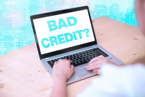 Почерк написания текста Bad Credit Question. Концепция, означающая историю, когда она указывает на высокий риск заемщика . — стоковое фото