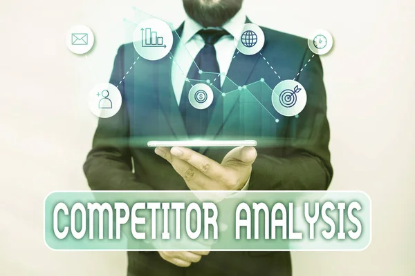 Notatka opisująca analizę konkurentów. Prezentacja zdjęć biznesowych Określ siłę słabości konkurencyjnego rynku. — Zdjęcie stockowe