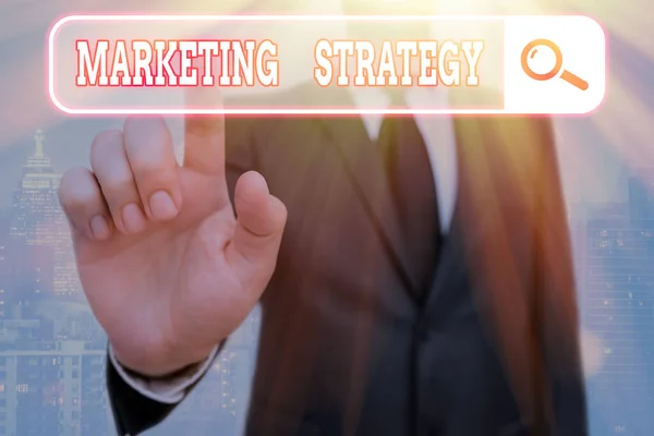 Nota di scrittura che mostra la strategia di marketing. Business photo showcase Schema su come stendere i prodotti Servizi Business . — Foto Stock