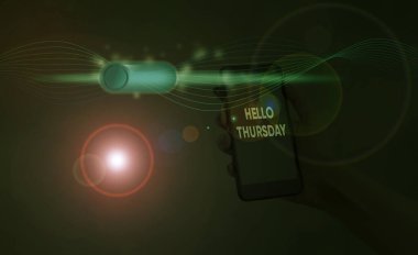 Hello Thursday 'i gösteren bir not yazıyorum. İş fotoğrafı gösterimi Çarşamba gününden sonraki gün karşılanırdı..