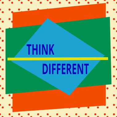 Farklı düşündüğünü gösteren kavramsal el yazısı. Asimetrik biçim örüntüsü şeklindeki nesne ana hatlarını gösteren alışılmadık iş metni yöntemi veya uygulaması çok renkli tasarımı.
