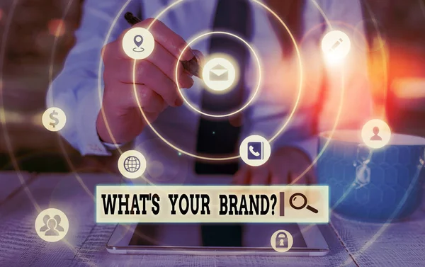 Word writing text what s your brand question. Geschäftskonzept für die Frage nach dem Produkt-Logo oder dem, was Sie kommunizieren. — Stockfoto