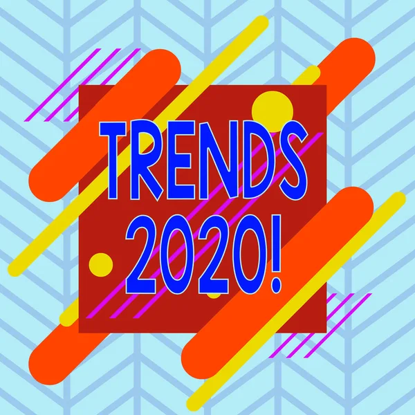 Conceptuele handschrift toont Trends 2020. Zakelijke fototekst algemene richting waarin iets ontwikkelt of verandert Asymmetrisch formaat patroon object outline multicolor design. — Stockfoto