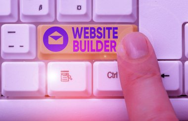 Web sitesi inşaatçısını gösteren kavramsal el yazısı. Analiz kodu düzenlemesi olmadan web sitelerinin iş fotoğrafı oluşturulması.
