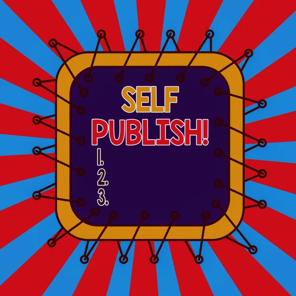 Segno di testo che mostra Self Publish. Scrittore fotografico concettuale pubblicare pezzo di quelli lavoro in modo indipendente a proprie spese asimmetrico formato irregolare modello oggetto contorno disegno multicolore . — Foto Stock