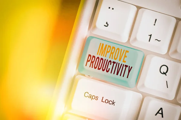 Escrita à mão escrita de texto Melhorar a produtividade. Conceito significado Melhorar a qualidade do tempo de entrada e desempenho . — Fotografia de Stock