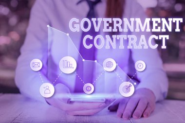 Hükümet Sözleşmesi 'ni gösteren bir not yazıyorum. İdareye Hizmet Satmak İçin İş Fotoğrafları Gösterme Anlaşması Süreci.