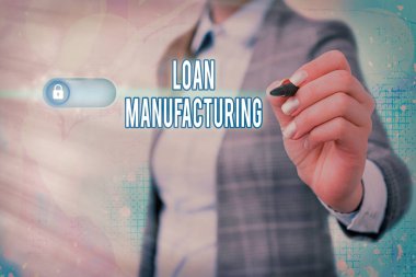 Kredi İmalatını gösteren bir not yazıyorum. Borçlunun Seçilebilirliğini Denetlemek için İş Fotoğrafı Gösterme Bankası Süreci.