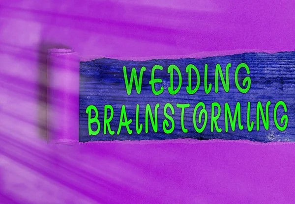 Schreibnotiz, die Wedding Brainstorming zeigt. Business-Foto zeigt Heiraten in einer sparsamen Zerschlagung der Bank. — Stockfoto