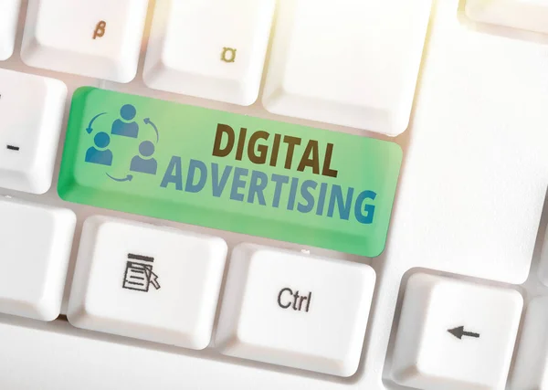 Πινακίδα κειμένου που δείχνει ψηφιακή διαφήμιση. Εννοιολογική φωτογραφία Online Marketing Deliver Διαφημιστικά μηνύματα εκστρατεία. — Φωτογραφία Αρχείου